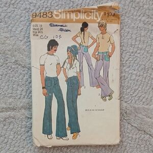 Simplicity Retro Flared Pants Pattern with Blue and White
